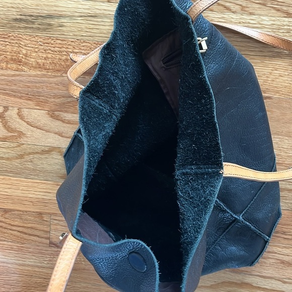 LINEA PELLE HUNTER TOTE black with camel - Picture 3 of 5